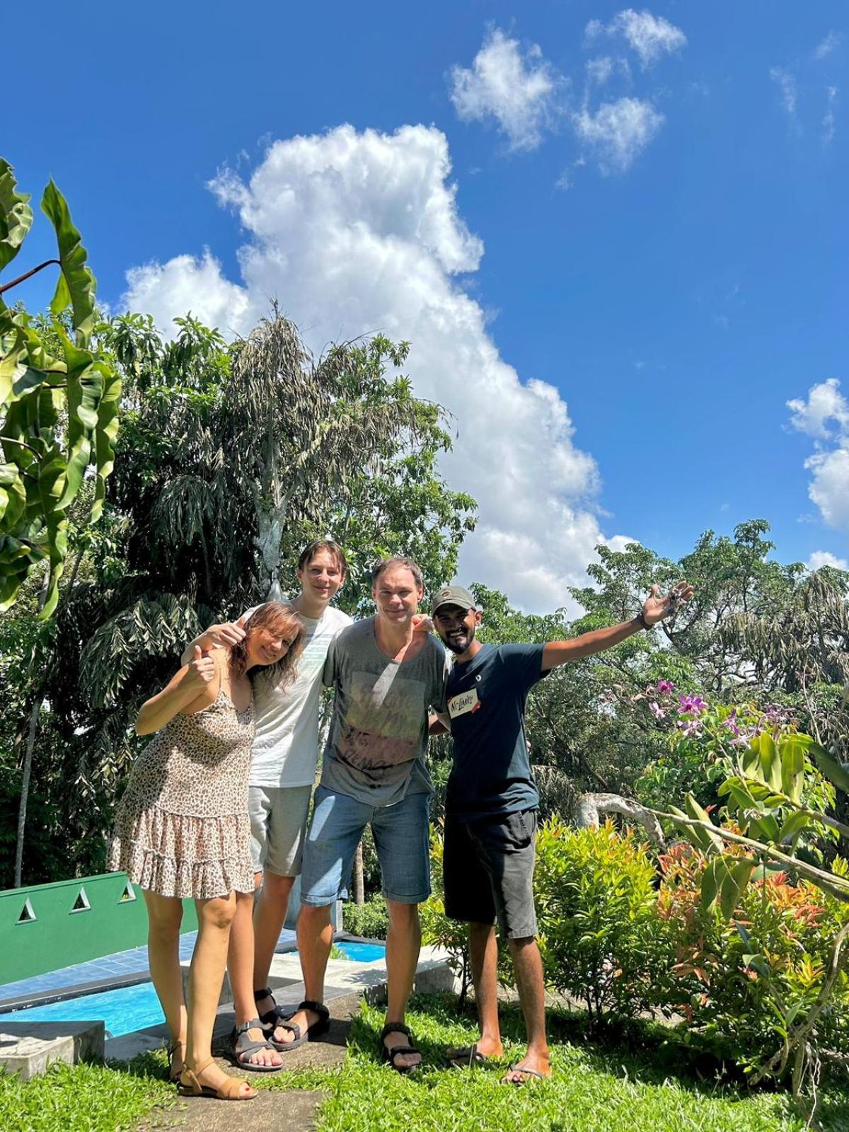 אונה ואטונה Green Hill Paradise Villa מראה חיצוני תמונה