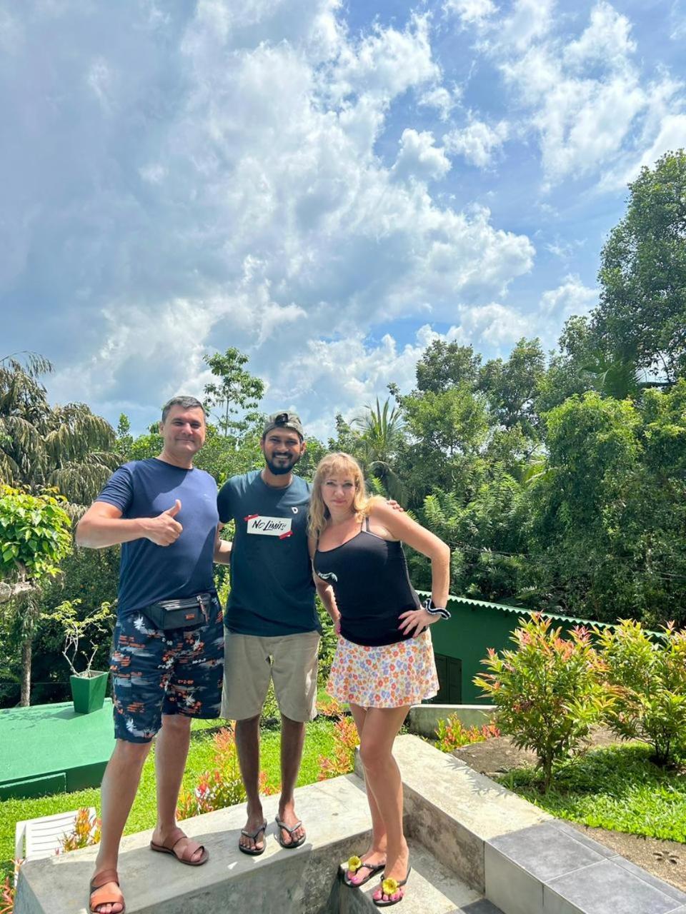 אונה ואטונה Green Hill Paradise Villa מראה חיצוני תמונה