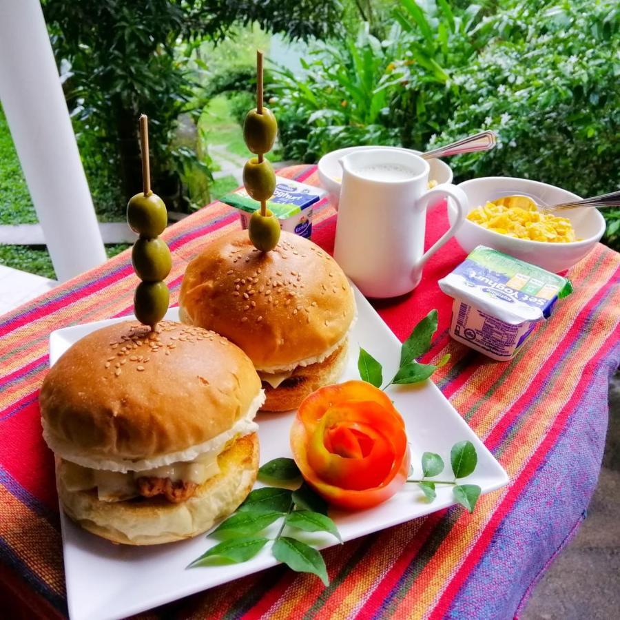 אונה ואטונה Green Hill Paradise Villa מראה חיצוני תמונה
